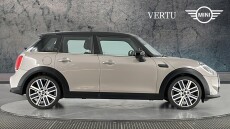 MINI Hatchback 1.5 Cooper Exclusive 5dr Auto [Comfort Pack] Petrol Hatchback